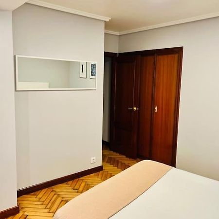 Apartamento En El Centro De Vigo 2 Habitaciones Buitenkant foto